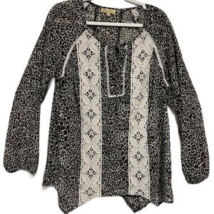Democracy Black Cream Ted Leopard Print Lace Inlay Long Sleeve Tunic Blouse